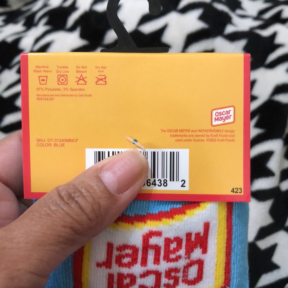 Odd Sox Oscar Mayer Novelty Socks - Picture 5 of 5